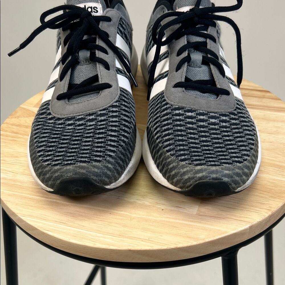 Adidas Men's Black/Grey Cloud foam Race Shoes Comfort Casual  Size 8 - Picture 2 of 14